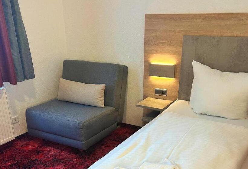 Трехместный Номер Superior, Skyhotel Merseburg