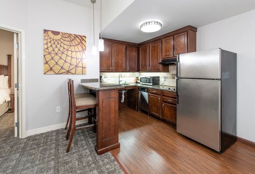 身障者適用スイートルーム, Staybridge Suites North Charleston, An Ihg