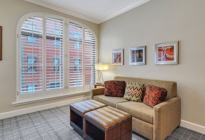 جناح سرير كينج, Staybridge Suites Savannah Historic District, An Ihg