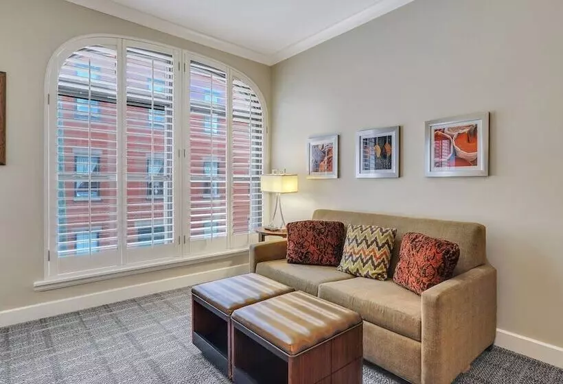 シティビュースイート, Staybridge Suites Savannah Historic District, An Ihg
