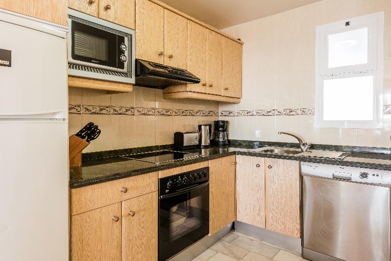 Апартаменты 2 Спальни, Macdonald Dona Lola Club