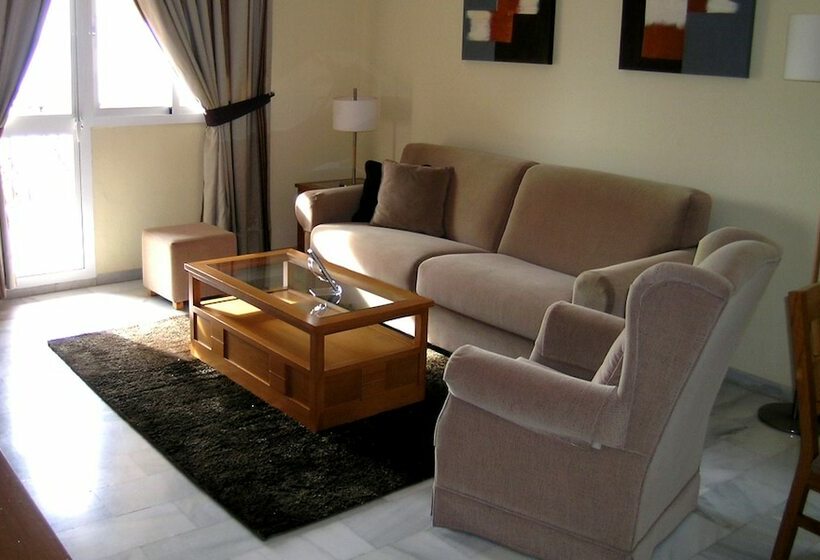 Апартаменты Классик 1 Спальня, Macdonald Dona Lola Club