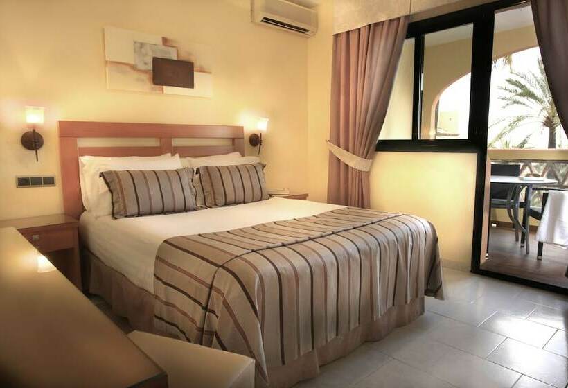 2-Bedroom Classic Apartment, Macdonald Dona Lola Club