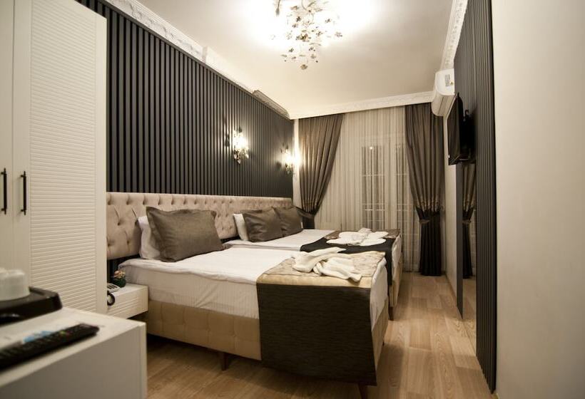 اتاق استاندارد سه نفره, Broken Column