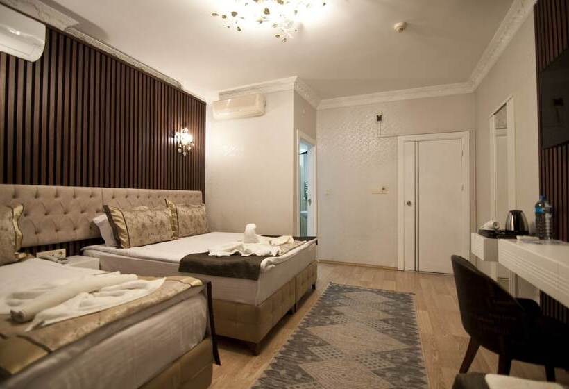 اتاق خانوادگی, Broken Column