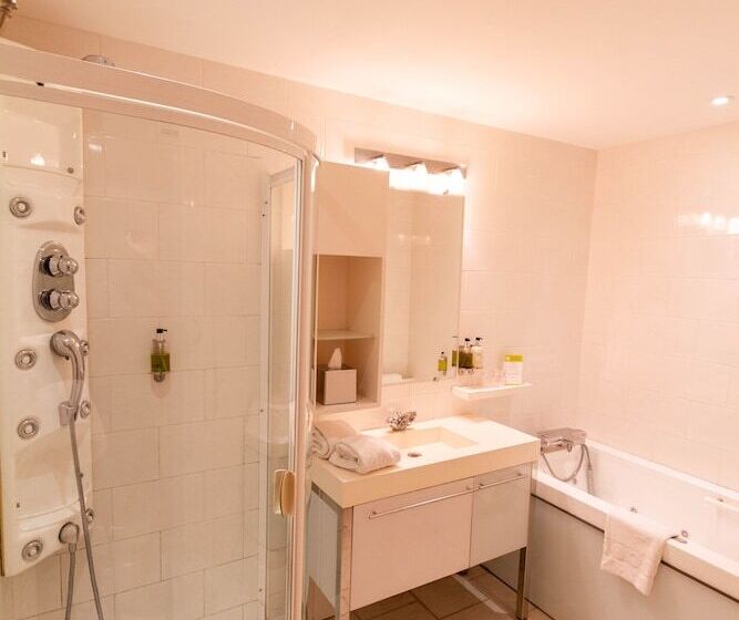 غرفة كومفورت, Chateau De Lantic