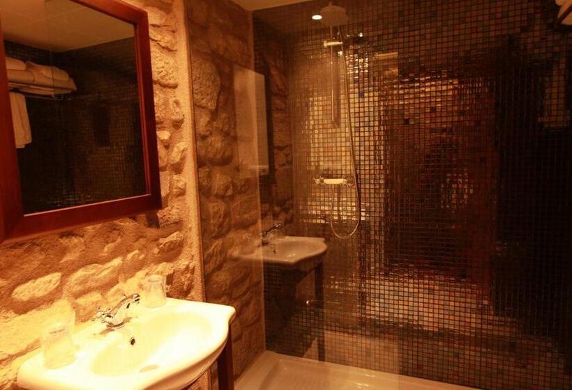 スタンダードルーム, Del Sitjar