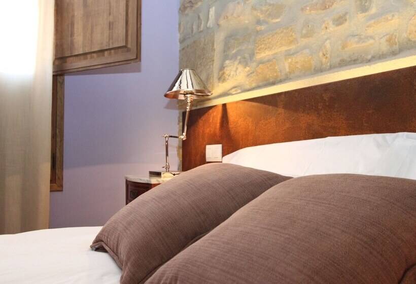 スタンダードルーム, Del Sitjar