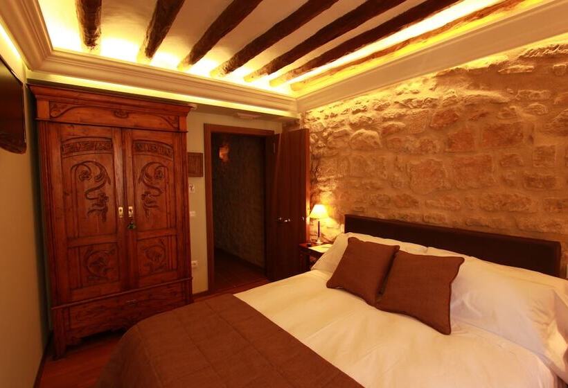 スタンダードルーム, Del Sitjar