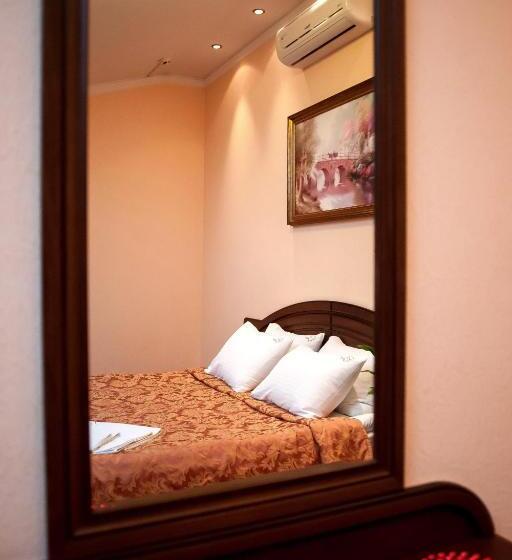 سوییت جونیور, Edem Hotel Lviv