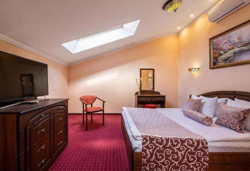 اتاق خانوادگی, Edem Hotel Lviv