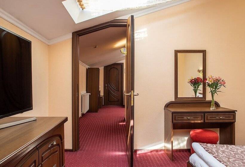 سوییت, Edem Hotel Lviv