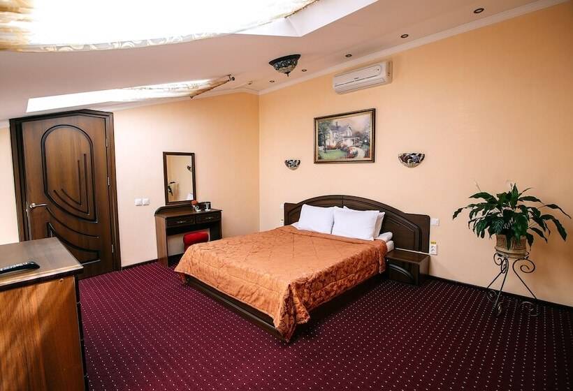سوییت, Edem Hotel Lviv