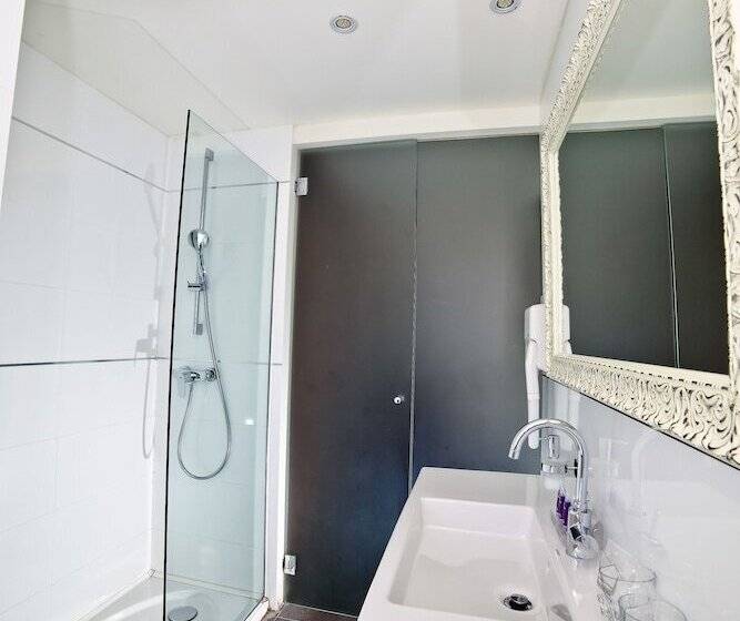 חדר קלאסי לארבעה, Gala Split