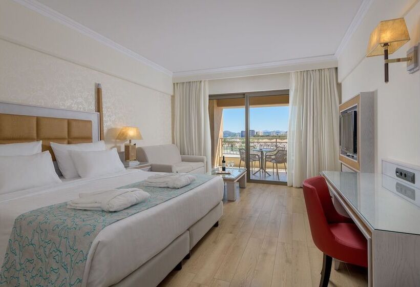 جناح عائلي, La Marquise Luxury Resort Complex