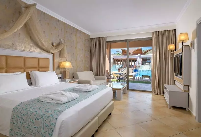 デラックススイート, La Marquise Luxury Resort Complex