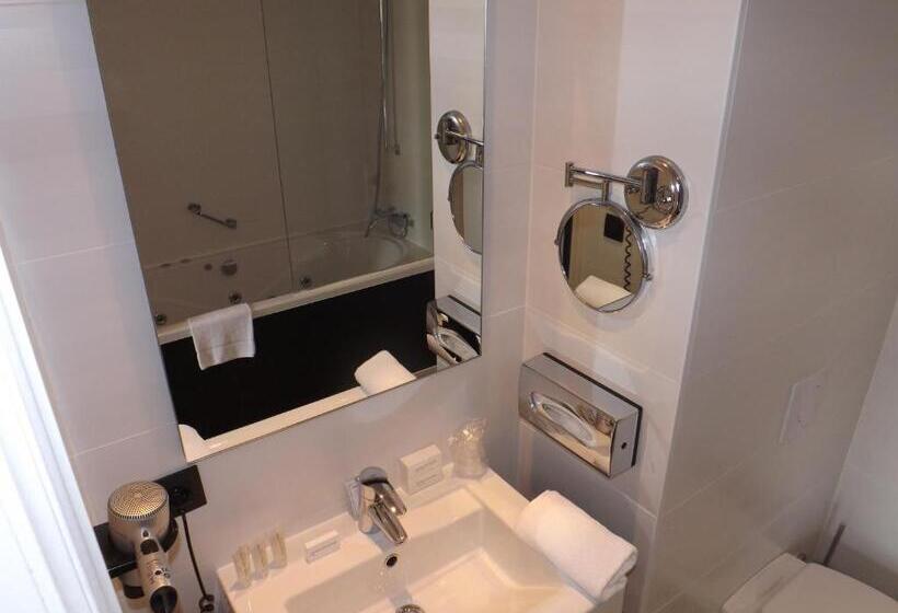 スタンダードトリプルルーム, Le Parisien