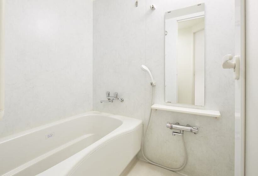 带阳台标准四人间, Mitsui Garden Hotel Prana Tokyo Bay