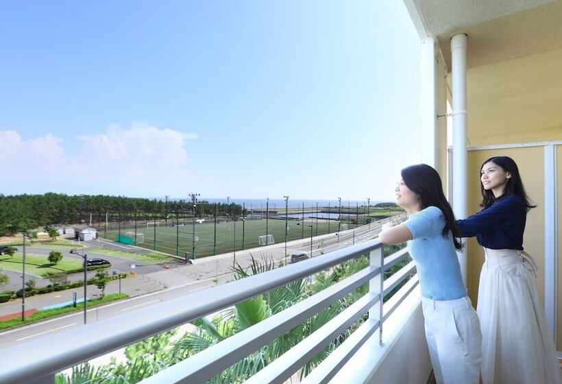 带阳台标准四人间, Mitsui Garden Hotel Prana Tokyo Bay