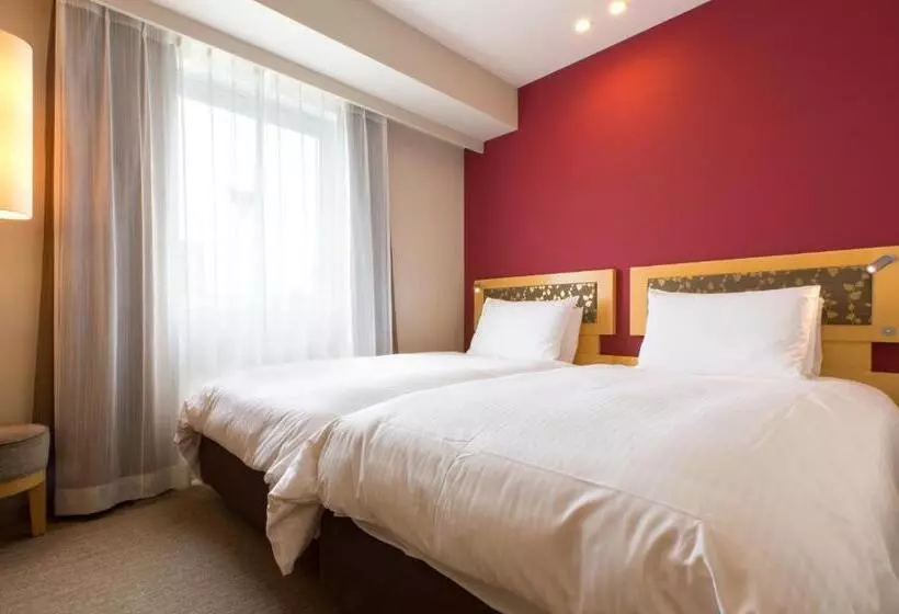 اتاق اکونومی, Resol Trinity Kanazawa