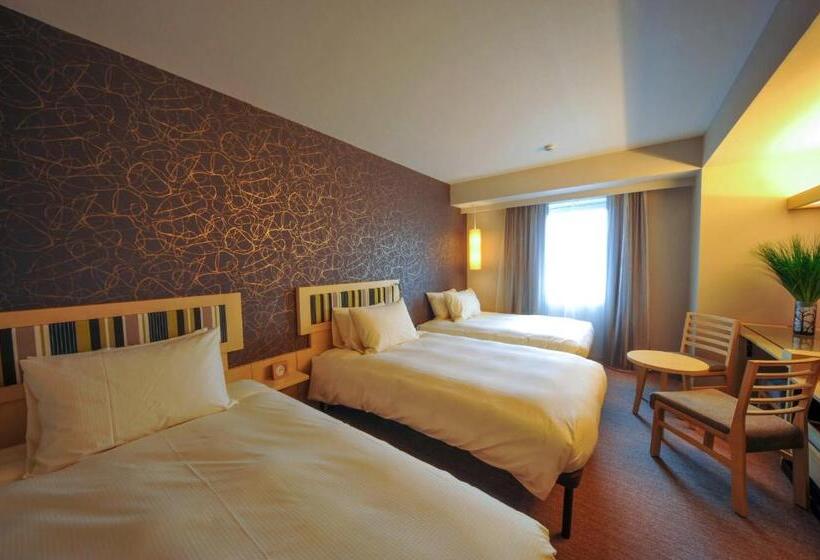 Номер Стандарт, Resol Trinity Kanazawa