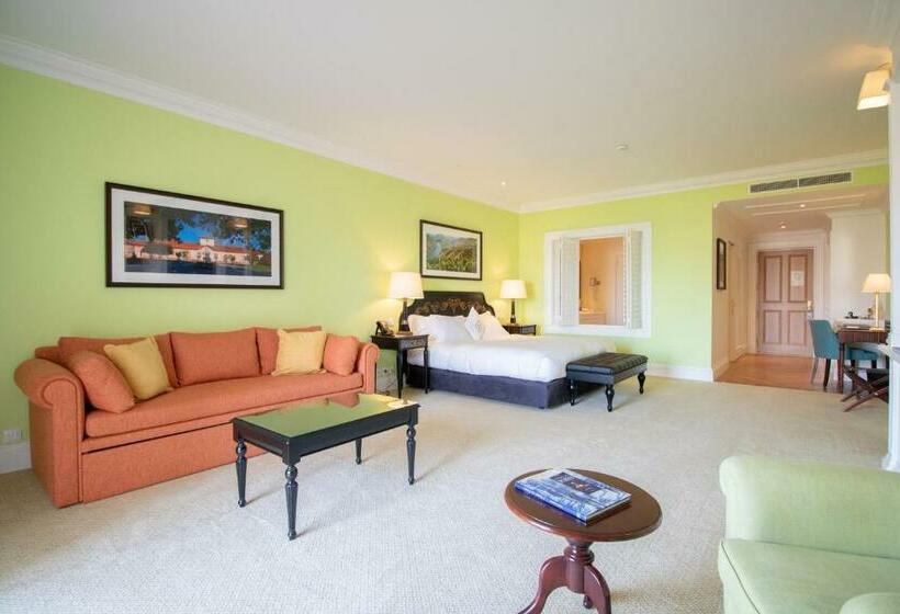 جناح, The Yeatman