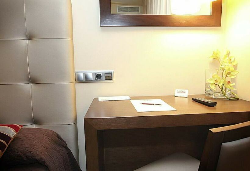 스탠다드 싱글 룸, Torre De Nunez