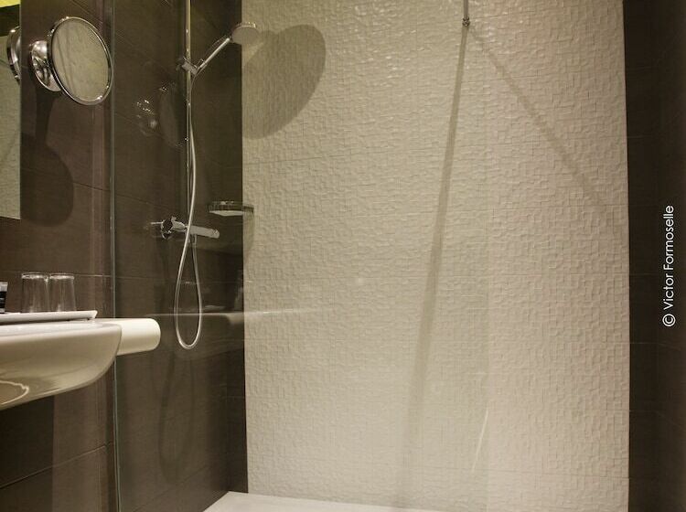 스탠다드 룸, Torre De Nunez