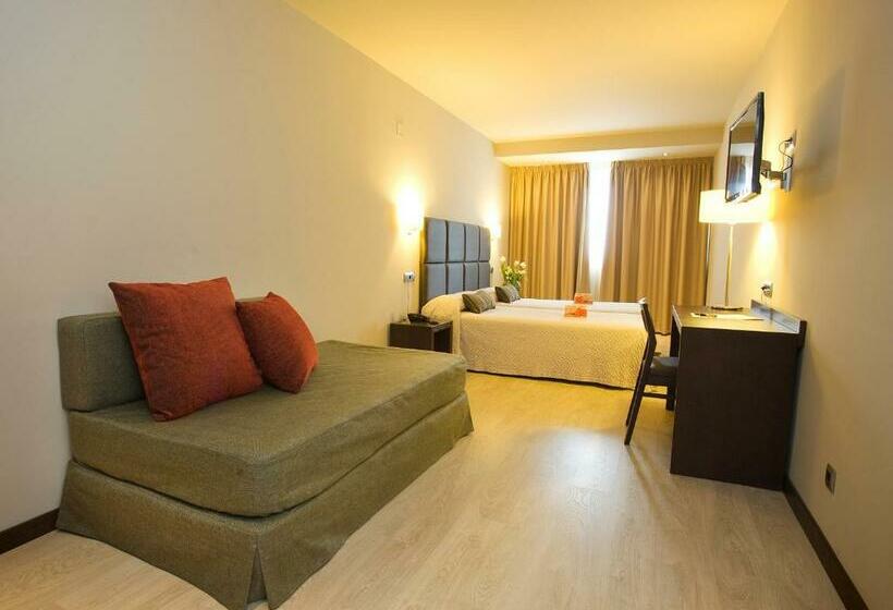 스탠다드 트리플 룸, Torre De Nunez