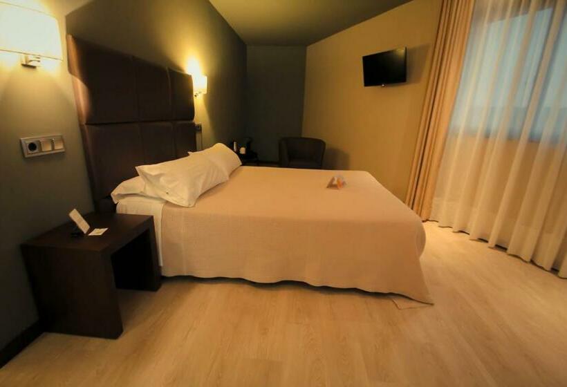 패밀리 룸, Torre De Nunez