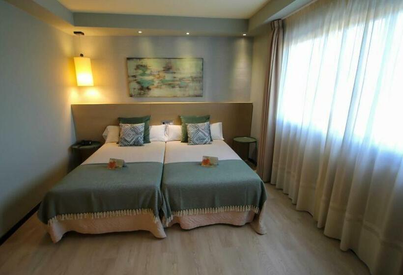 패밀리 룸, Torre De Nunez