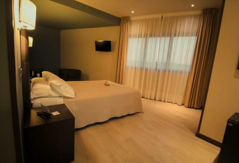 패밀리 룸, Torre De Nunez