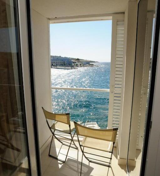 غرفة قياسية مطلّة علي البحر مزوَّدة بشُرفة, Vrilo   Adults Only