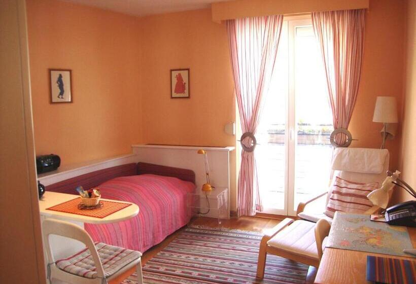 스탠다드 스튜디오, Mondial Appartement