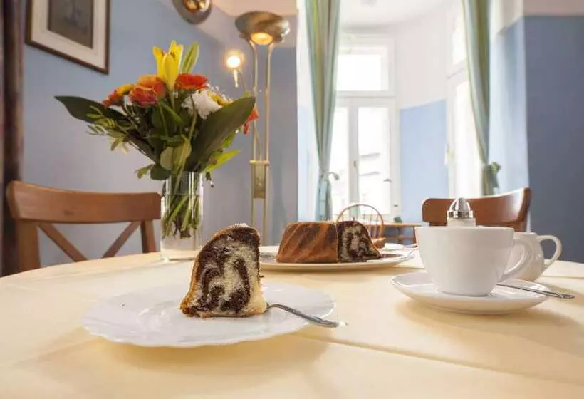 １ベッドルームアパートメント, Mondial Appartement
