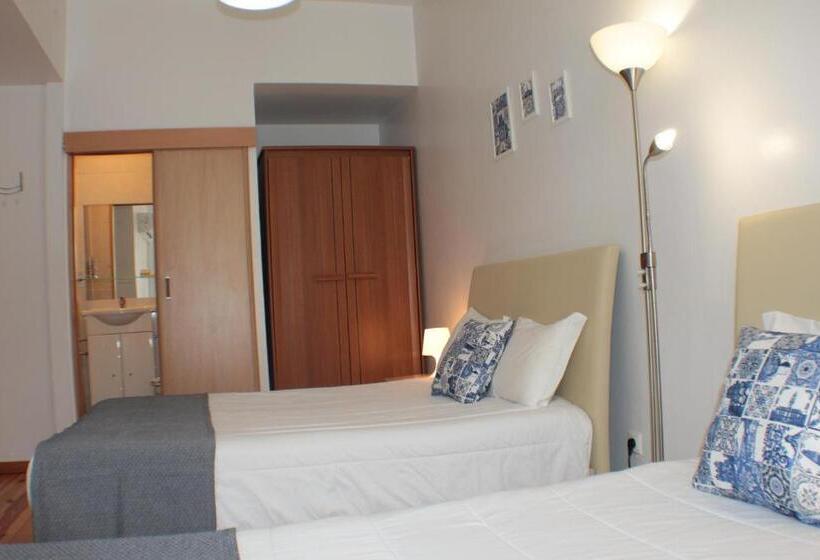 اتاق خانوادگی, Dear Porto Guest House