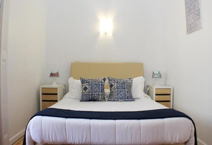 اتاق استاندارد یک نفره, Dear Porto Guest House