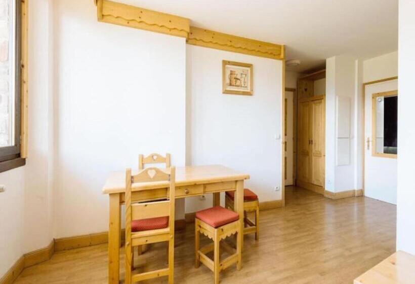 1 Bedroom Apartment Mountain View, Résidence & Spa La Grande Cordée