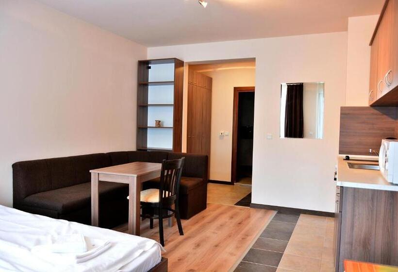 Dağ Manzaları Stüdyo, Royal Bansko Half Board Plus & All Inclusive Light Hot Pool & Jacuzzis