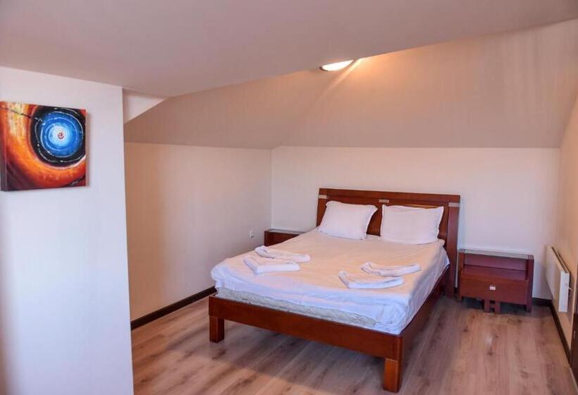 2 Bedrooms Apartment Mountain View, Royal Bansko   Half Board Plus & All Inclusive Light   Hot Pool & Jacuzzis