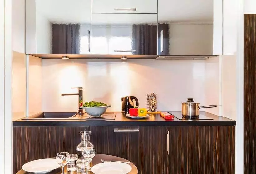 Huoneisto 1 Makuuhuone Parveke, Aparthotel Adagio Marseille Timone