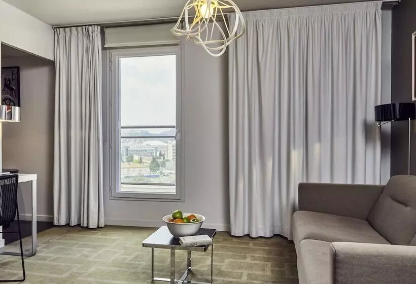 Huoneisto 1 Makuuhuone Parveke, Aparthotel Adagio Marseille Timone