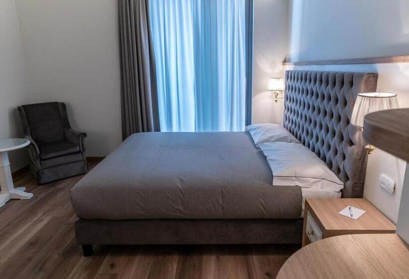 חדר דלוקס, Cristallo Club