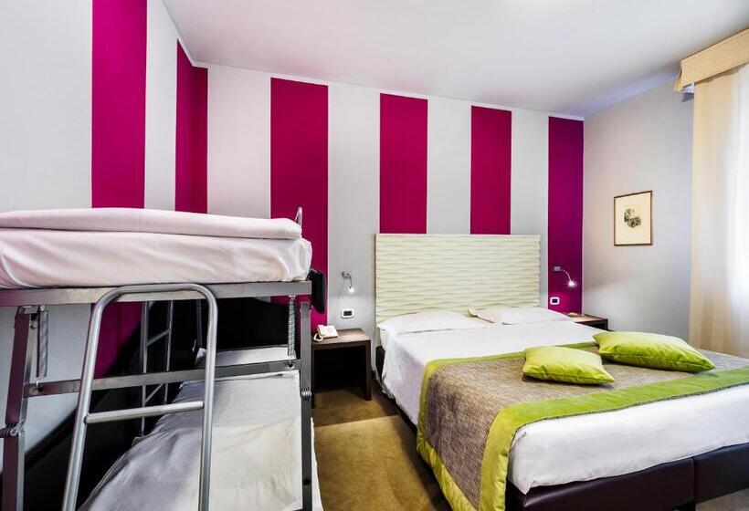 חדר סטנדרט לארבעה, Cristallo Club