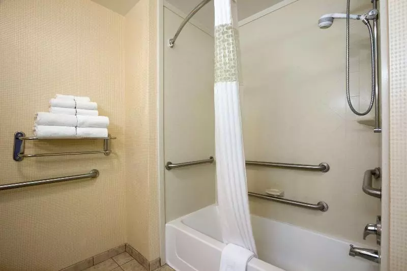 スタンダードルーム, Hampton Inn Lenoir City
