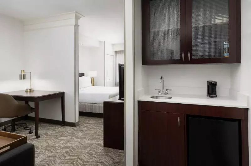 Sviitti Liikuntarajoitteisille, Holiday Inn Express & Suites Waxahachie, An Ihg