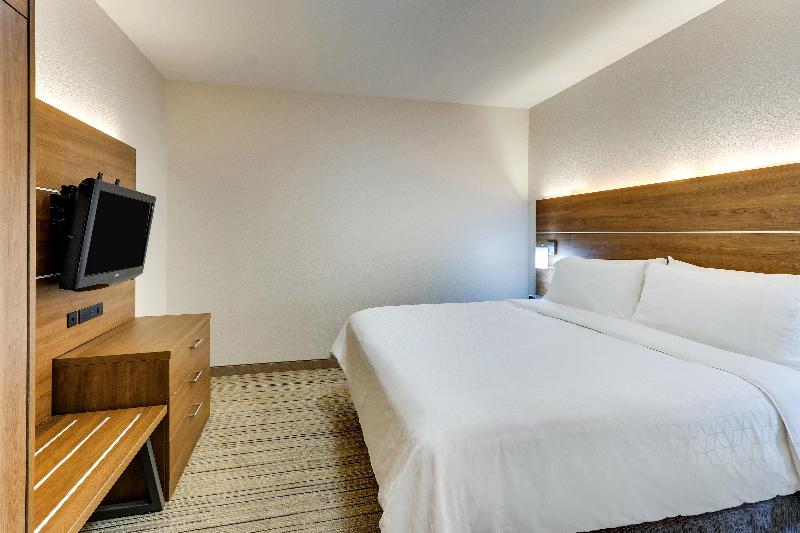 Стандартный Номер Кровать Кинг, Holiday Inn Express & Suites Waxahachie, An Ihg
