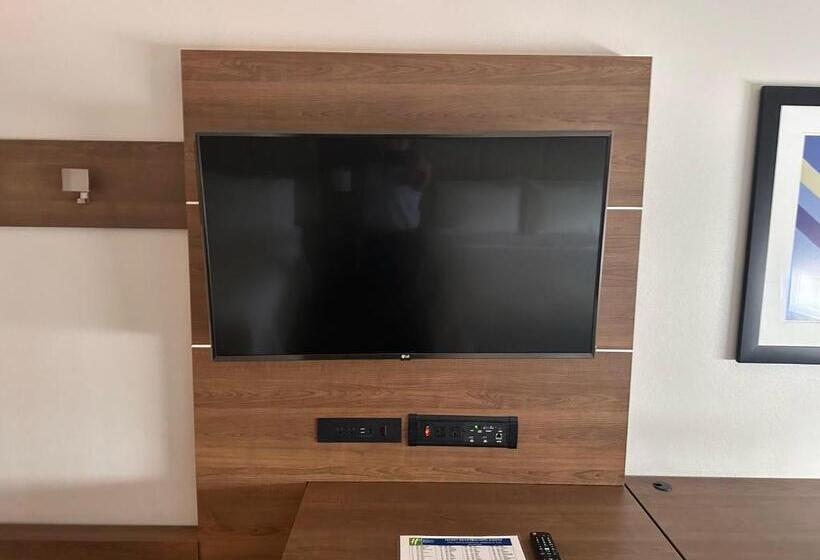 Номер Стандарт Кровать Кинг Адаптированный для Инвалидов, Holiday Inn Express Hotel And Suites Mesquite, An Ihg