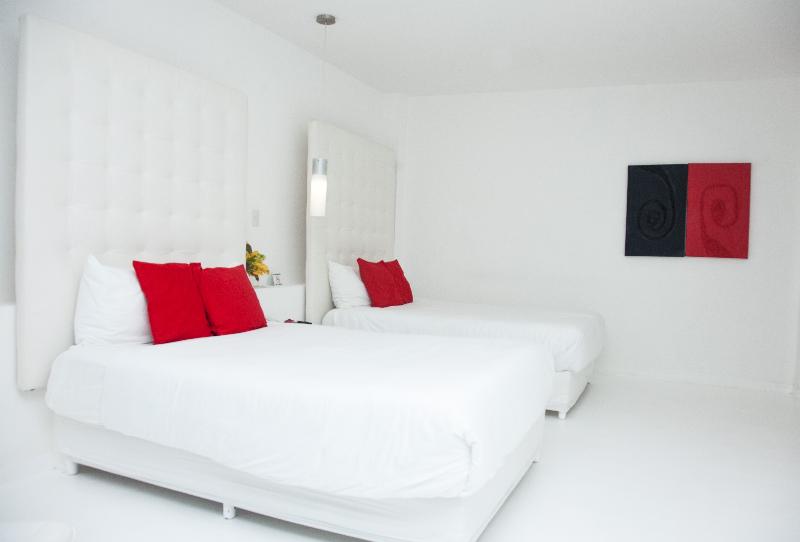 غرفة عائلية, Le Cameleon Boutique