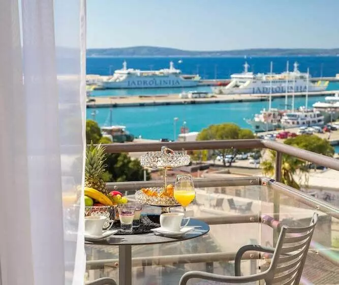 Deniz Manzaralı Rahat Oda, Luxe